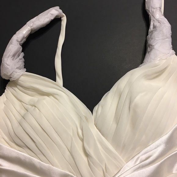 NWT Wedding gown David's Bridal New w/tags size 4 - Picture 6 of 7